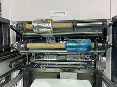 Control independiente para los dos sistemas de bobinado de foil